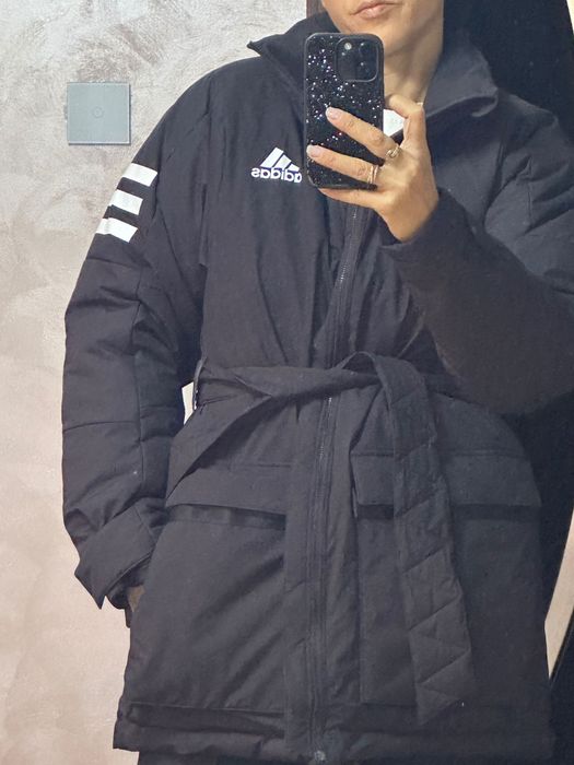 Чисто ново оригинално на Адидас