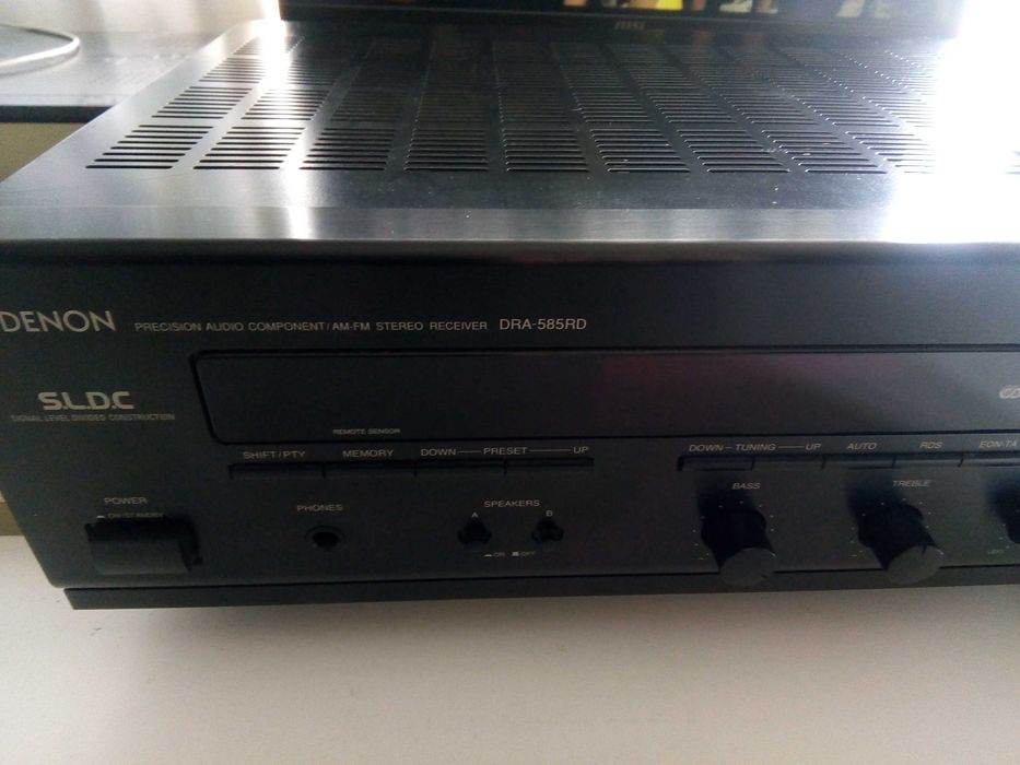 Усилвател Denon DRA-585RD
