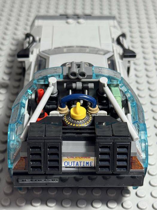 LEGO Speed Champions 77256 back to future