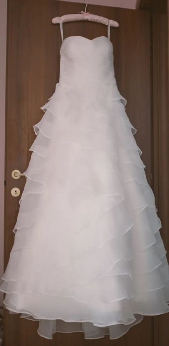 Vand rochie mireasa M