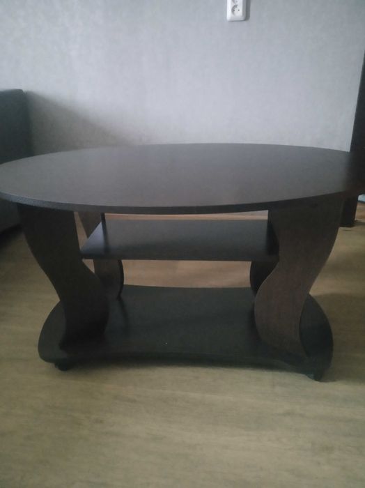 Столик журнальный