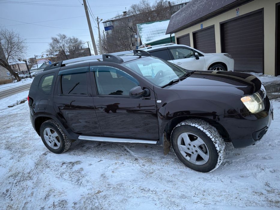 Продам машину Renault Duster 2015 года