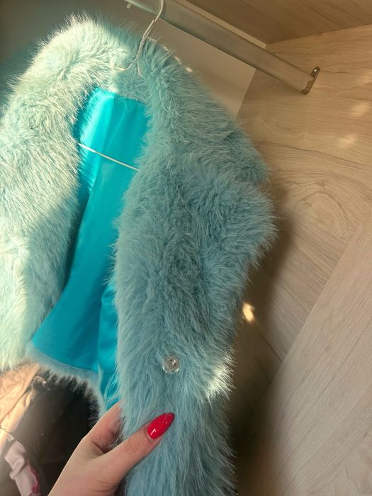 Късо дамско палтенце