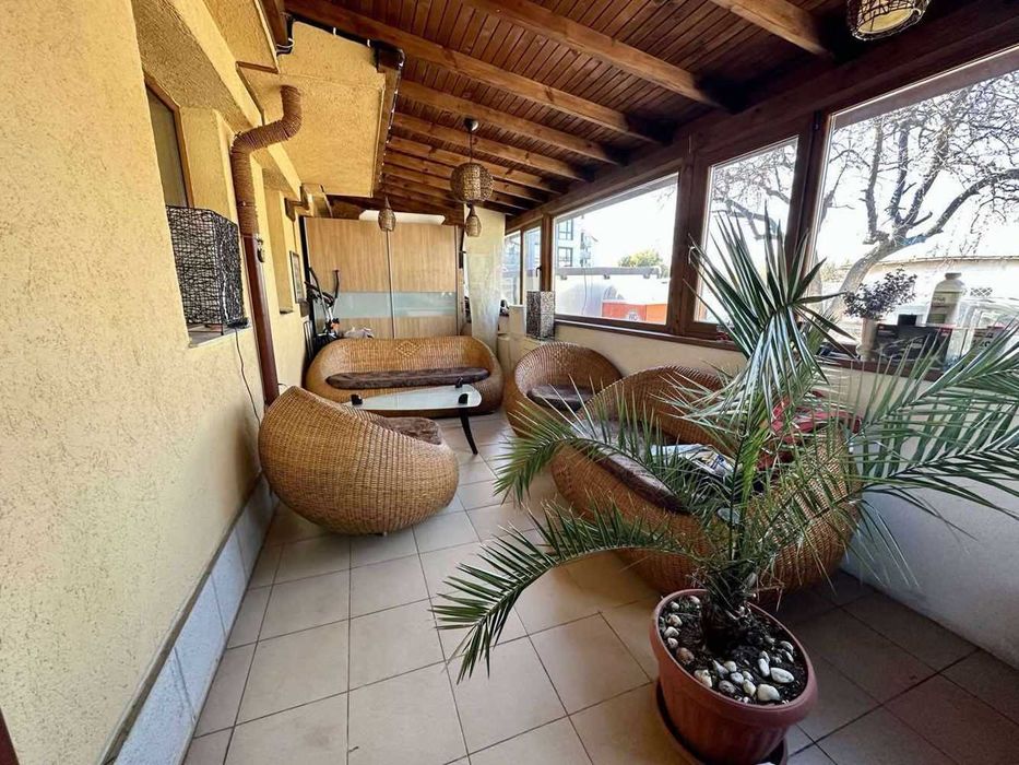 Дава се под наем Четиристаен апартамент в София, Витоша - 120 кв.м за 1100 € - Снимка #17