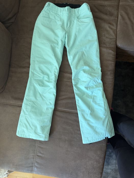 Скиорски дамски екип Roxy