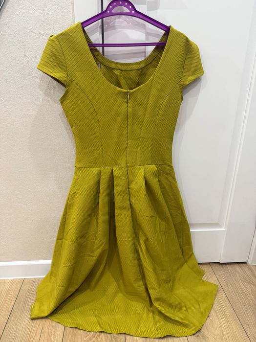 Платье 36 р. Даром