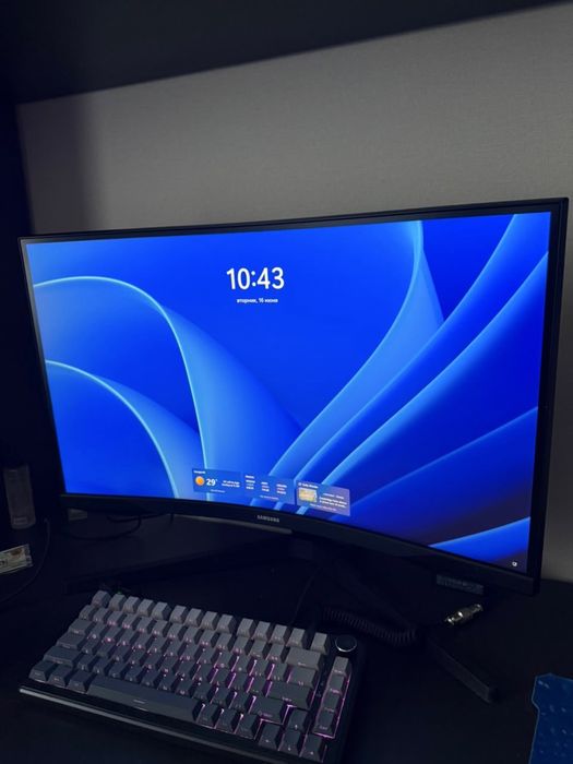 Монитор Samsung Odyssey G5