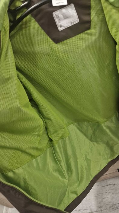 Ново Яке S/M размер Ветровка