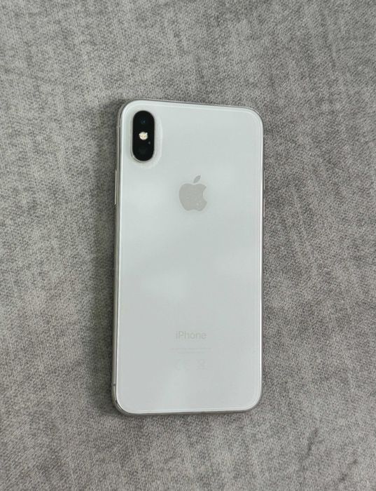 Продается  IPhone X 64 ГБ