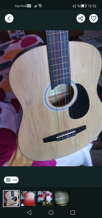 Chitară acustică Freedom corzi de plastic colorate. Sunet clar.