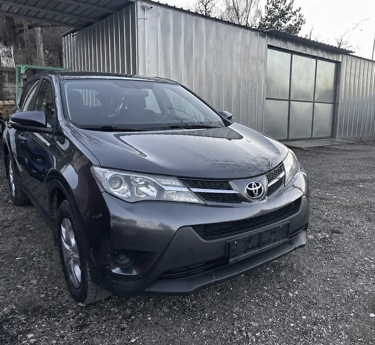 Тойота Рав4 Toyota Rav4 2.0д4д 124кс 2014г  На части!