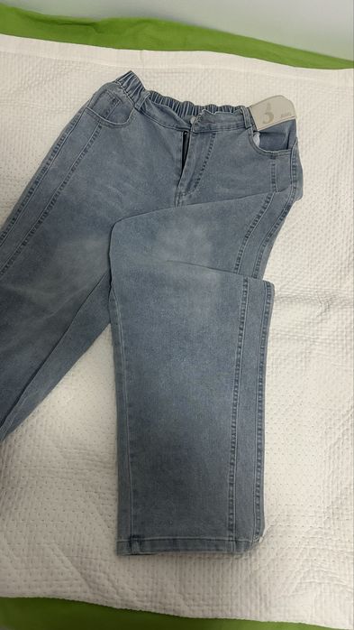 Продается джинсы