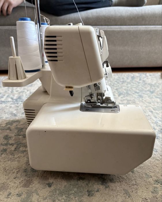 Оверлок Janome 204D