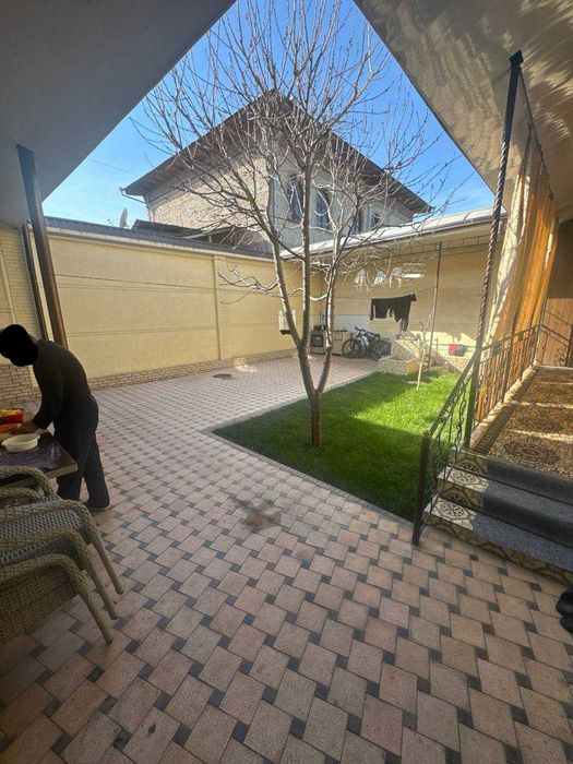 Янгиобод мах 2,4 соток 4 хона ховли сотилади