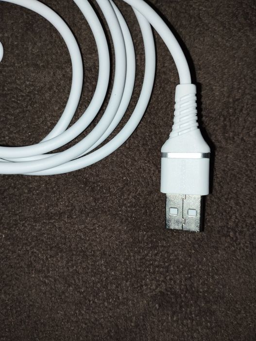 Cablu lightning pentru dispozitive apple