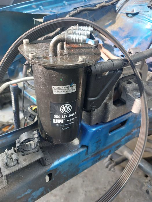 Carcasa filtru combustibil Golf 7/Octavia 3/Leon 3/A3 8V 5Q0127400F