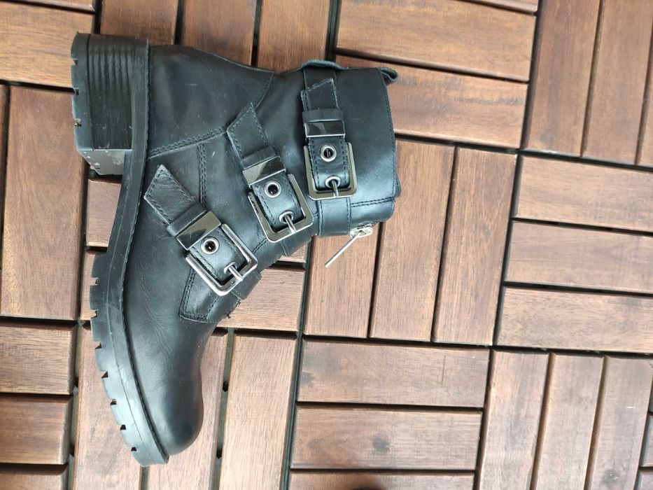 Ghete piele Gino Rossi 36 Stare foarte buna