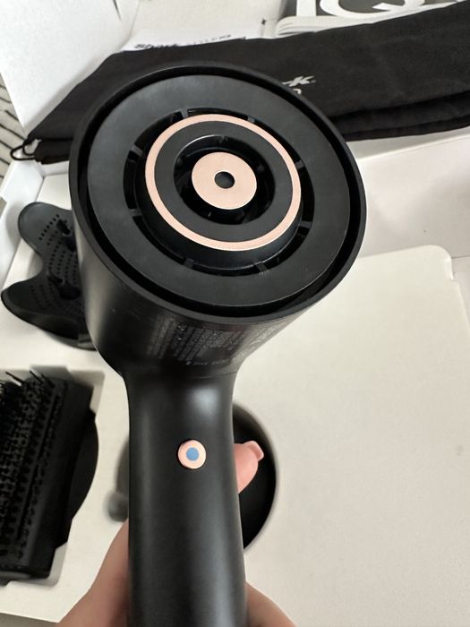 Uscător de par shark ionic HD120EU