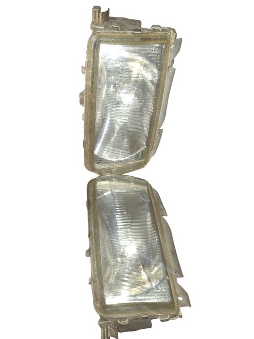 Продавам фарове стопове за volkswagen polo трета генерация от 95 до 99