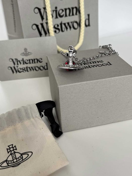 Lantisor Vivienne Westood visiniu