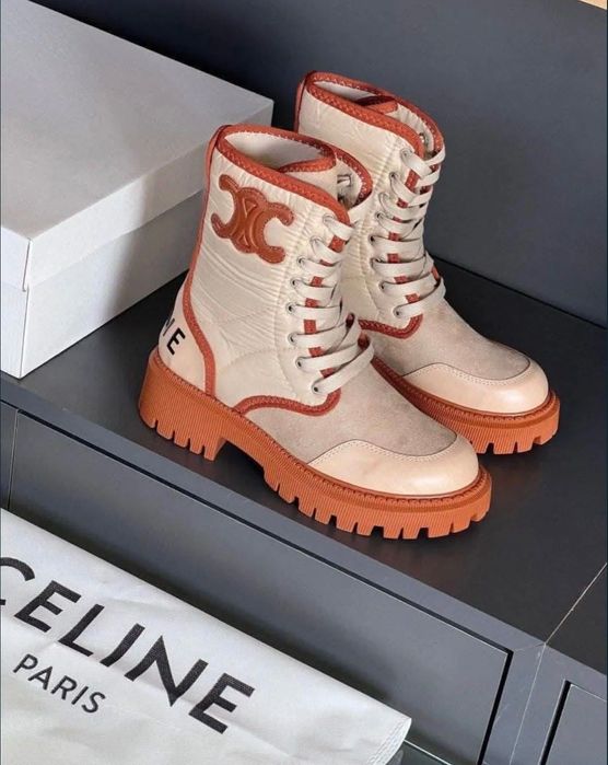 Чисто нови ботуши Chanel