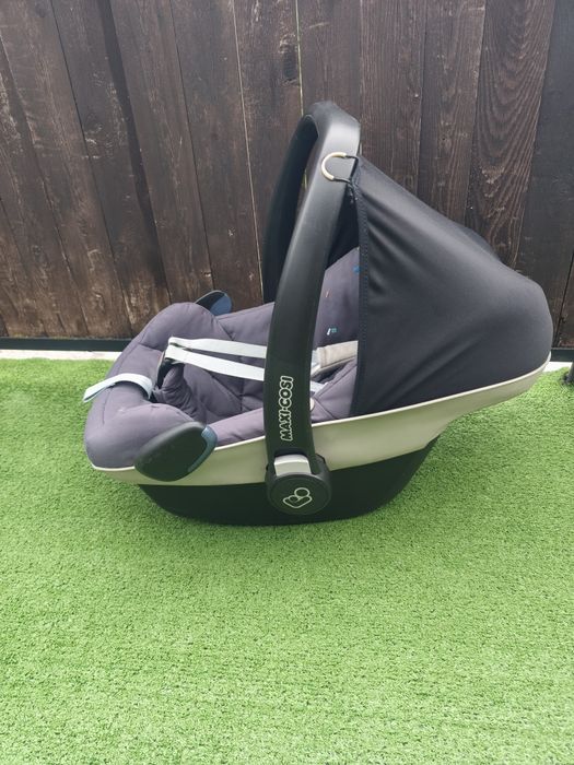 Бебешко кошче за кола Maxi-Cosi Pebble