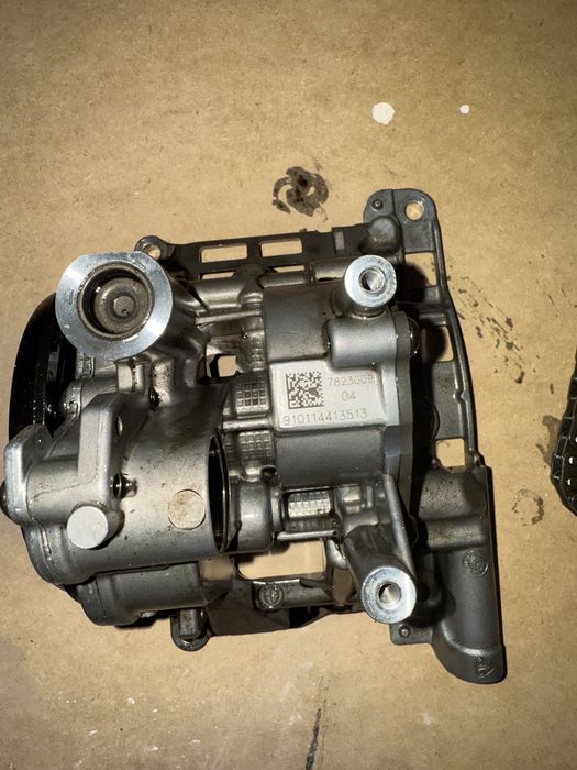 Маслена помпа F30  BMW 3.0D 258 к.с.