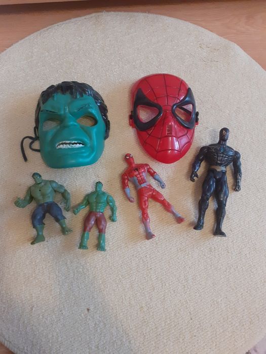 Спайдермен и Хълк фигури и маски