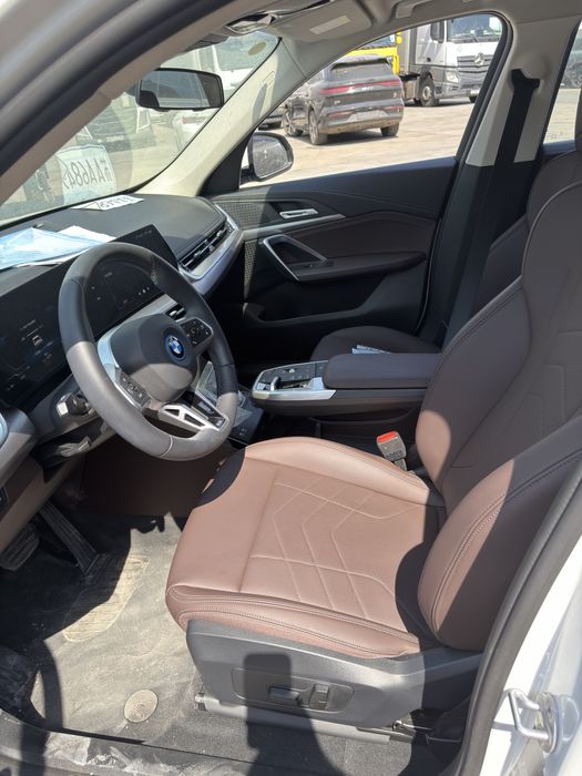 BMW ix1 2025 yil 25L