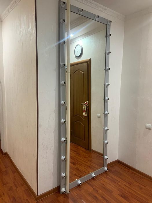 Зеркало для торговых бутиков