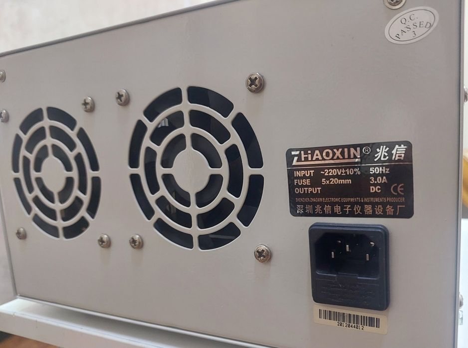 Лабораторный блок питания