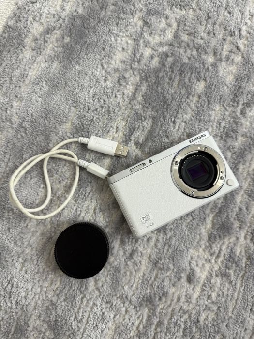 Камера Samsung NX mini