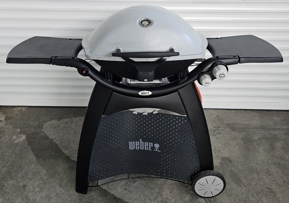 Газово барбекю WEBER