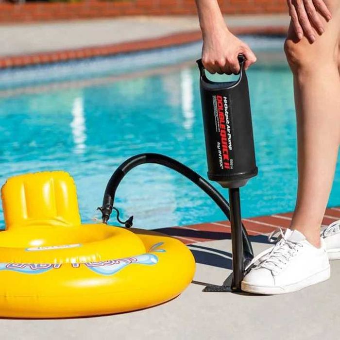 Ръчна помпа INTEX за надуваеми матраци и други предмети