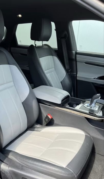 Range Rover Evoque R-Dynamic 2.0 D Mild Hybrid AWD – 2019 – 56.500 km – Impecabil