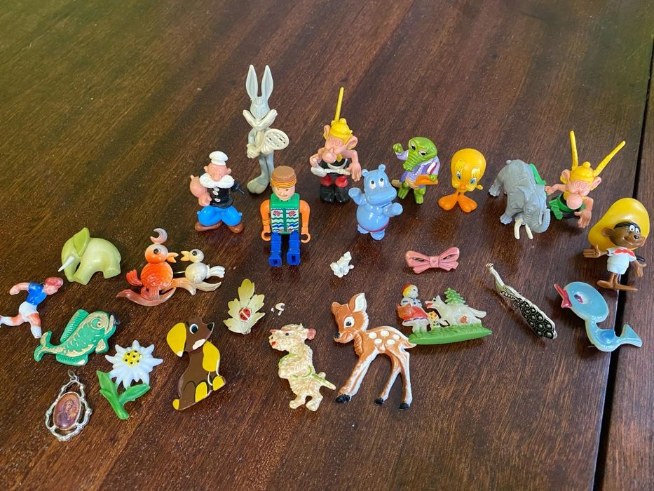 Продават се играчки