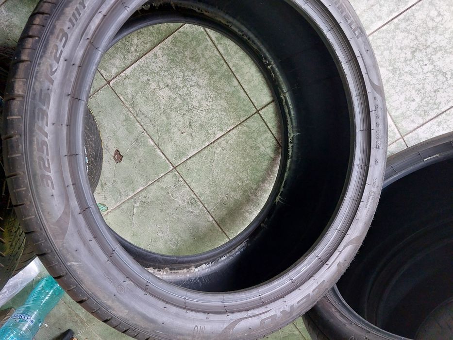Set anvelope 325/35 R23 cu 285/40 R23 Pirelli