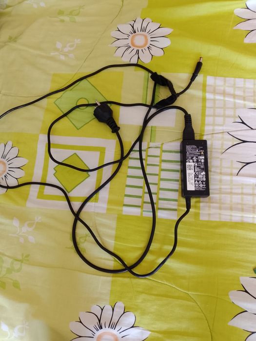 Зарядка на ноутбук DELL