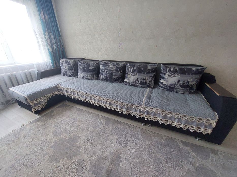 Диван угловой с дивандеком