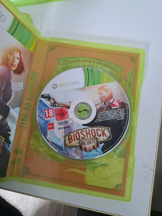 Vand jocuri de X-Box 360 nefolosite