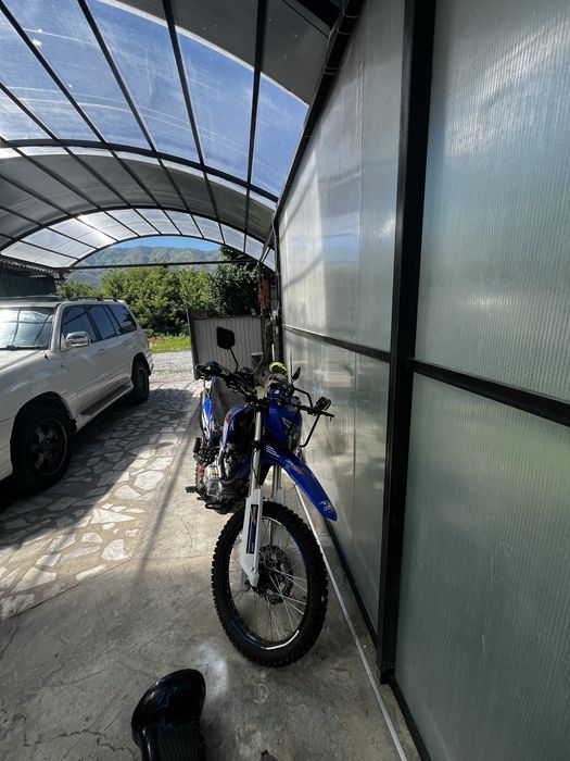 Мотоцикл класса эндуро