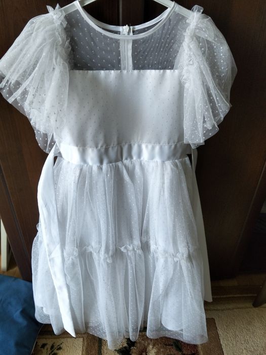 Продам платье для девочки