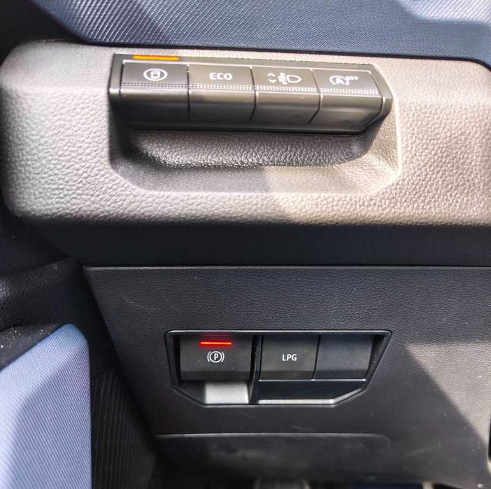 Duster gpl+benzina din fabrica-urgent