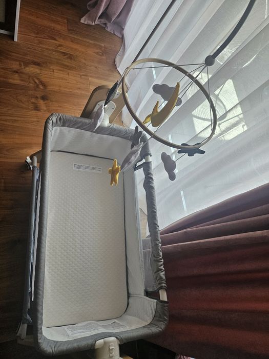 Бебешка кошара next to me