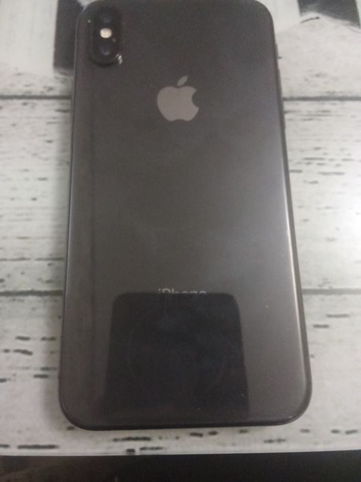 Пролом айфон Х,256гб в нормальном состоянии