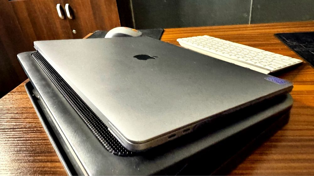 Mac book Samarqand 1 TB