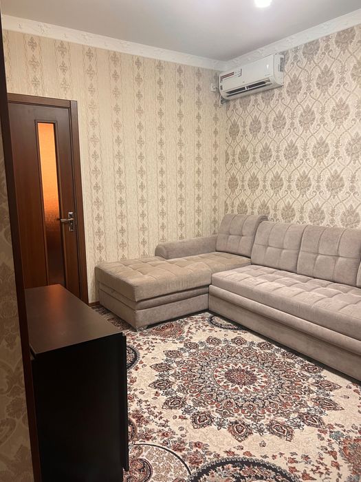Янги Чоштепа 1 ком квартира переделанная  в 2 комн.