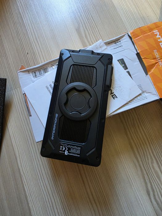 Sistemul de navigație și multimedia pentru motociclete Interphone Ridesync (Sync 55) cu ecran de 5.5"