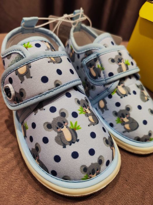 Нови! Пантофи Dedoles 25 номер