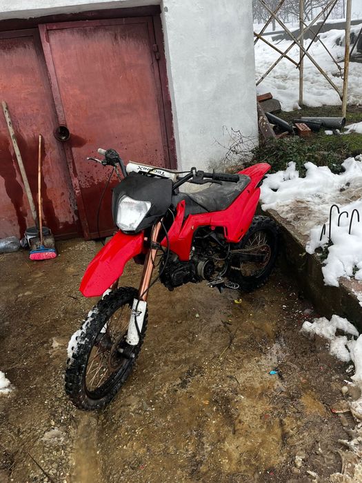Cross 125 cc proaspat vopsit